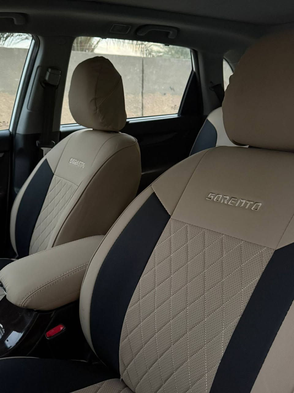 سلام عليكم سورنتو 2015 كويتي 1/1 معروفة موصفات الكويتي  رقم بغداد الدولي مكفولة ضربة صبغ تبديل فقط الي بل سونار ملاحضات بسيطة ماشي (88) الف شرط حقيقي وين مايعجبك تفحص السيارة جاهزة من جميع النواحي صدر كير محرك شرط الكفالة شلعة صاروخ مكينة بحالة الوكالة 
داخل قرميدي
6v
كشنات جلد
بنوراما
نضام ايكو
4WD فورويل
كشنات تدفئة تبريد الامامية
الخلفية فقط تدفئة
7 راكب
تبريد خلفي منفصل
رادار امامي
كامرة خلفية
بردات
بنيد جكات
ترحيب
زركات
ويل 19
تحكم كهربائي كشن السائق
تحكم ستيرن
كروس سرعة
بغداد مدينه الصدر
السعر 205  
وبيه مجال قليل جدا
***********
