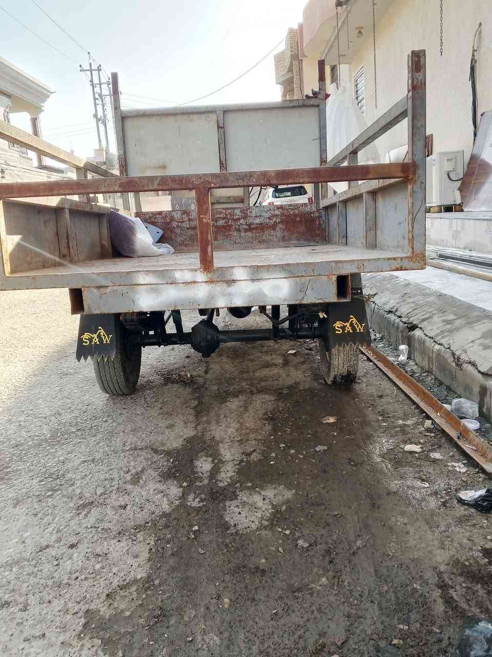 للبيع أوراق وكيلها سيد خلدون شارع بغداد ستوته مال شغل ومناسبه الشراي ***********
