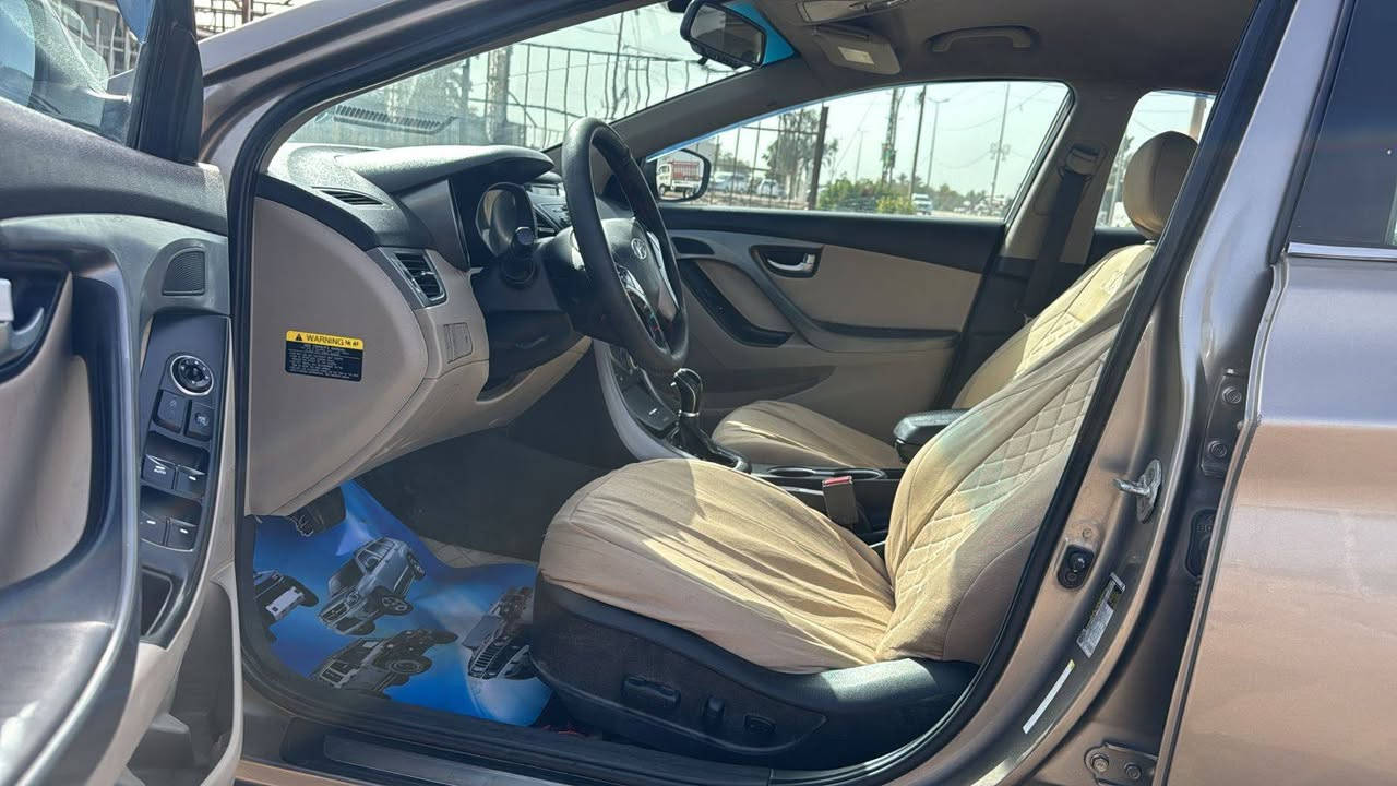 يالله بيع سريع النتره موديل 2015 محرك 2000دوش حادث جاملغ امامي وباب سايق بدون داخل ولا ارباك سياره حيل حلو رقم بغداد تحويل ثاني يوم سياره مكفوله من جميع نواحي سعر 89قفل قفل قفل بيع سريع اقر منشور وتصل مكاني بابل ***********
