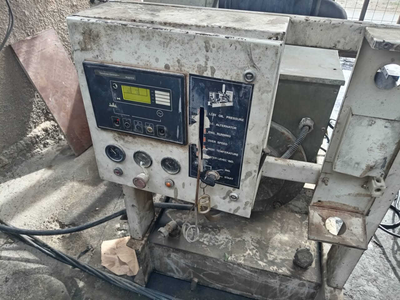 مولده للبيع بيركنز انكليزي١٥٠ كيفي تجفيد جديد لاتنقيص ولاتبخير عل حمل سعر ٤٥ هاتف ***********
