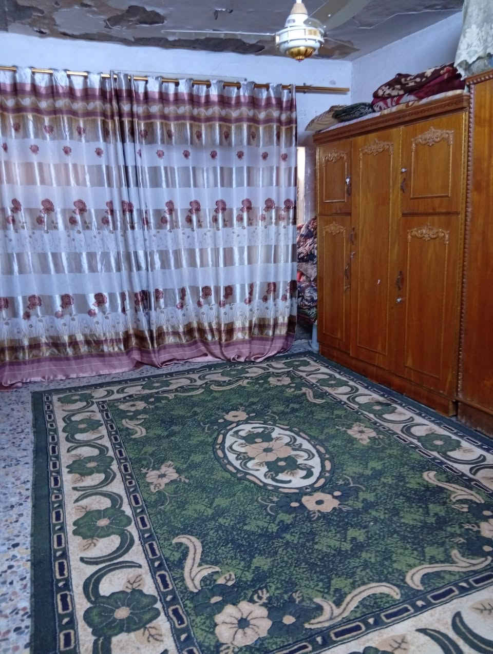 السلام عليكم ورحمة الله وبركاته
بيت مساحتة 150م منطقة الكفائات العبيدي خلف مجمع الكفائات الطبي، هذا البيت كدامكم وموقعة حلو للأستفسار ***********
