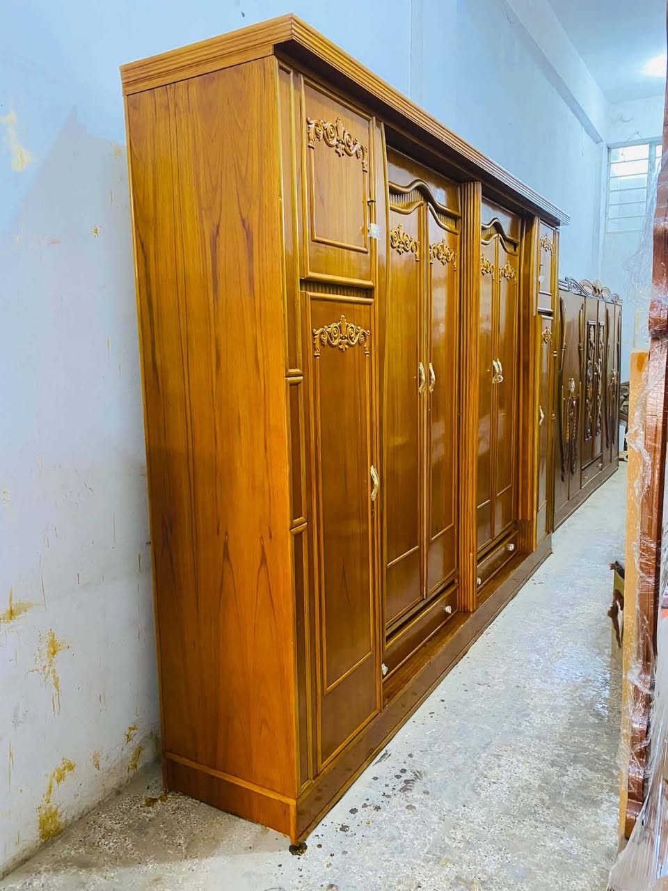غرفة نوم عراقي مستخدم اخو الجديد وباسعار مناسبة 6 باب طابقين ملحق شغل درجة اولى مرتب ضهر جرجوبة توصا احطاطة صاج خارج داخل 
السعر 850 الف وبيها مجال للطيبين 
رقم الهاتف ***********
للعنوان بعقوبة كاطون الرازي شارع ابو رباح قرب مرطبات السيد مزاد ضي القمر 
رقم الهاتف ***********
