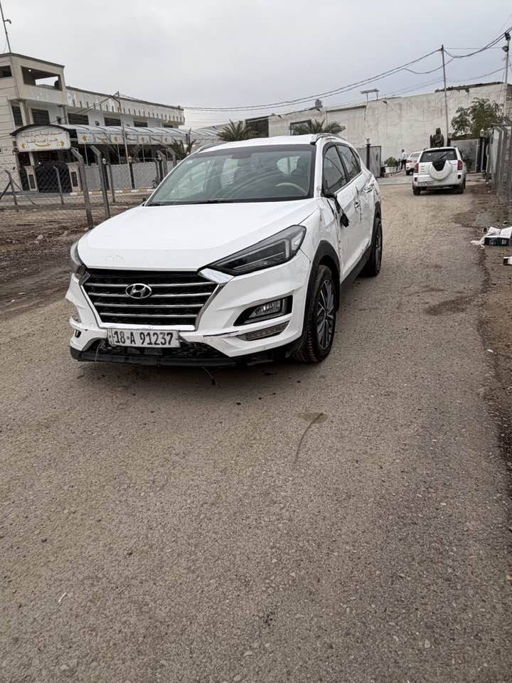 للبيع توسان (2020) خليجي رقم بابل تحويل مباشر سيارة تعرضت إلا حادث كما موضح بل صور أبيع علا وضعه سياره شغاله و تمشي بدون أرباك // عنوان بغداد الأمين الشراي ينتصل (***********)
