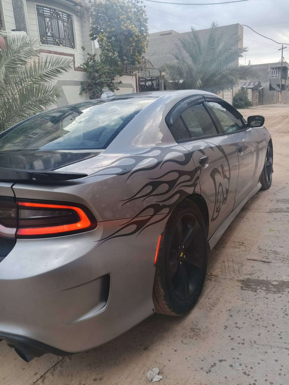 السلام عليكم جارجر 16 RT شاشه جبيره تشغيل عن بعد تحكم مكينه وكير واكسل خير من الله السياره عليه أدامه قبل شهرين حادثه بابين عكس السائق بدون تبديل السياره عايزه بس تبريد استخدام شخصي رقم بغداد مشروع وطني مداور ثاني يوم السعر 158 وبيه مجال للاستفسار***********
