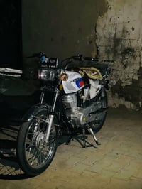 شباب دراجة لبيع شاصيه17وغراض 25وعشرين امتياز وكيله العارضي 07885765081