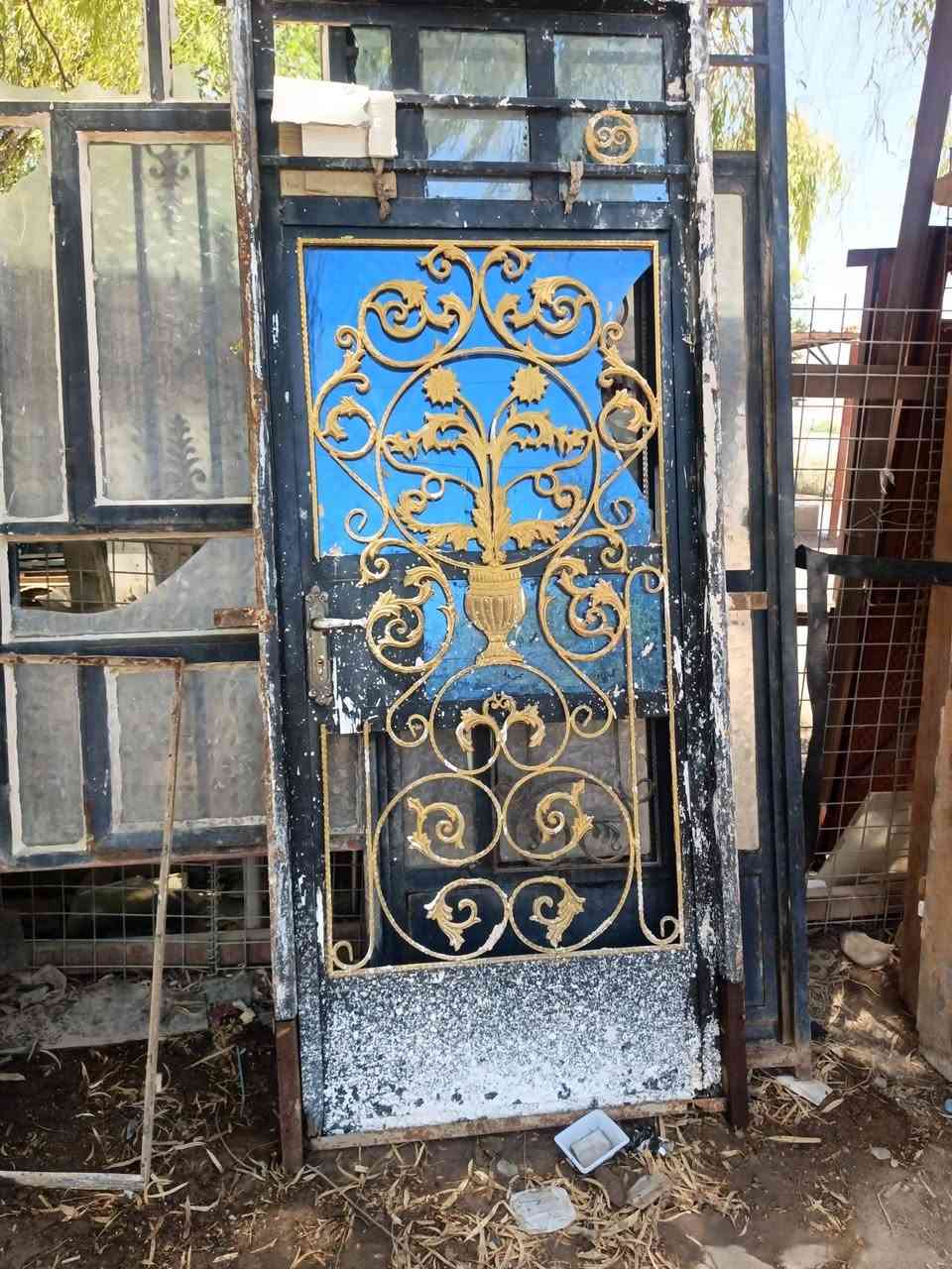 باب نضيف للبيع متر ×2.50
***********////***********
