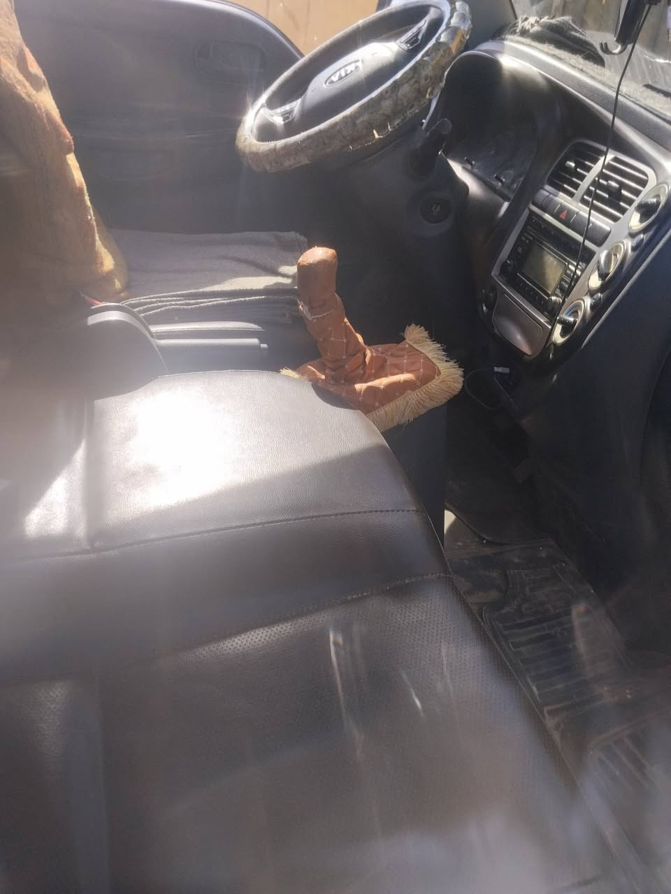 السلام عليكم كيا عموشه للبيع موديل 2015 بغداد مشروع وطني مقفوله كفاله عامه ***********
