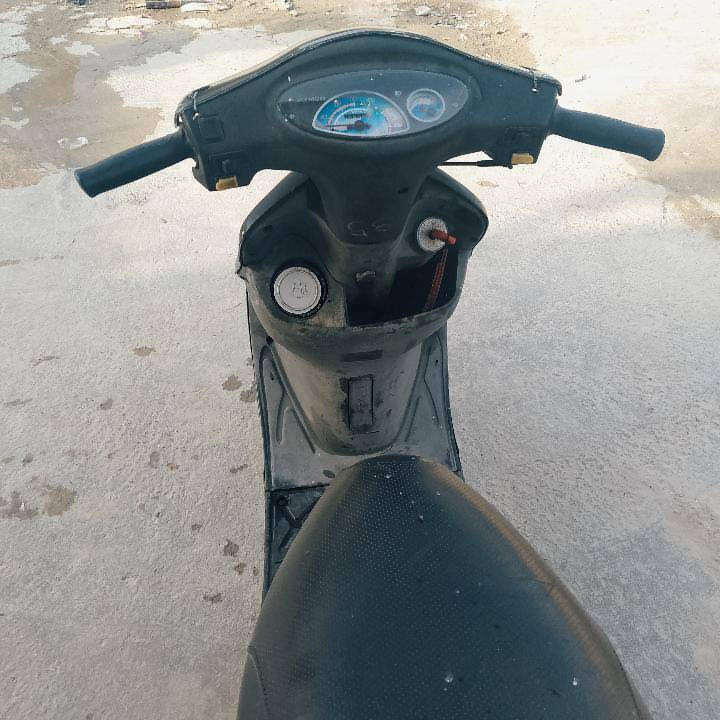 دراجه ماكس للبيع كاملة مكملة نكرة سلف نظيفة اللي يريد يشتري يدز خاص مستعجل عليها
***********
