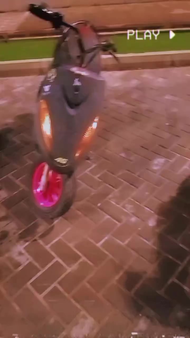 السلام عليكم
ماكس مال لعب للبيع او امراوس بيراني 4 كير حربي
 شيعجبك هلا بيك 
دراجه كدام عينك نضيفه وما نقصها برغي انكر سلف وروح 
مكاني بغداد مدينه الصدر قرب وليد ابو الكص
متواجد واتساب 
رقم ***********
