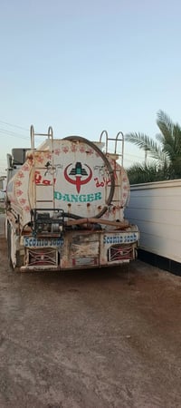 سكانيه للبيع 143مكينه 8بستم بلاديه حلو بطلها 10الف لتر07724297617
