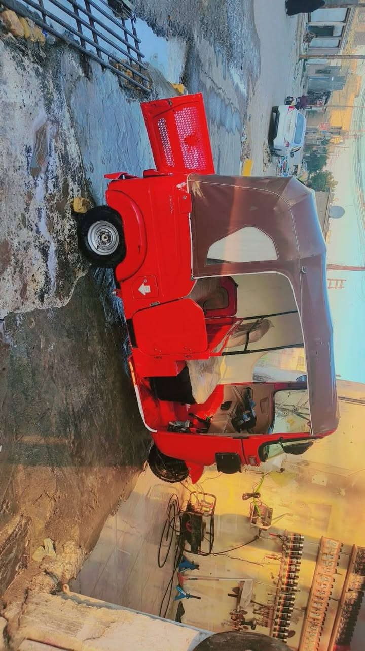 سلام عليكم تكتك البيع مديل 2022 مكاني رفاعي رقم الهاتف ***********
