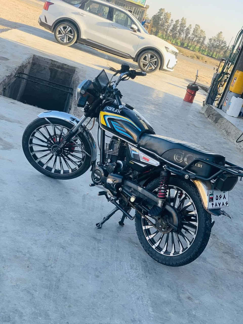 دراجه لبيع موديل 24 طالعه بل 25 وراق كامله ما نقصه برغي كهربائي كله شغال بس شاشه ما تشتغل مكينه 200 سلف هندر شغل مكانك بابل طريق جبله السعر 575 بيه مجال رقمي ***********‬‏
