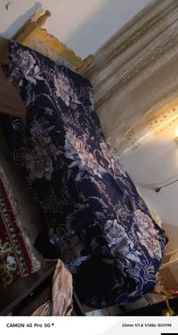 غرفة نوم • خشب • للبيع