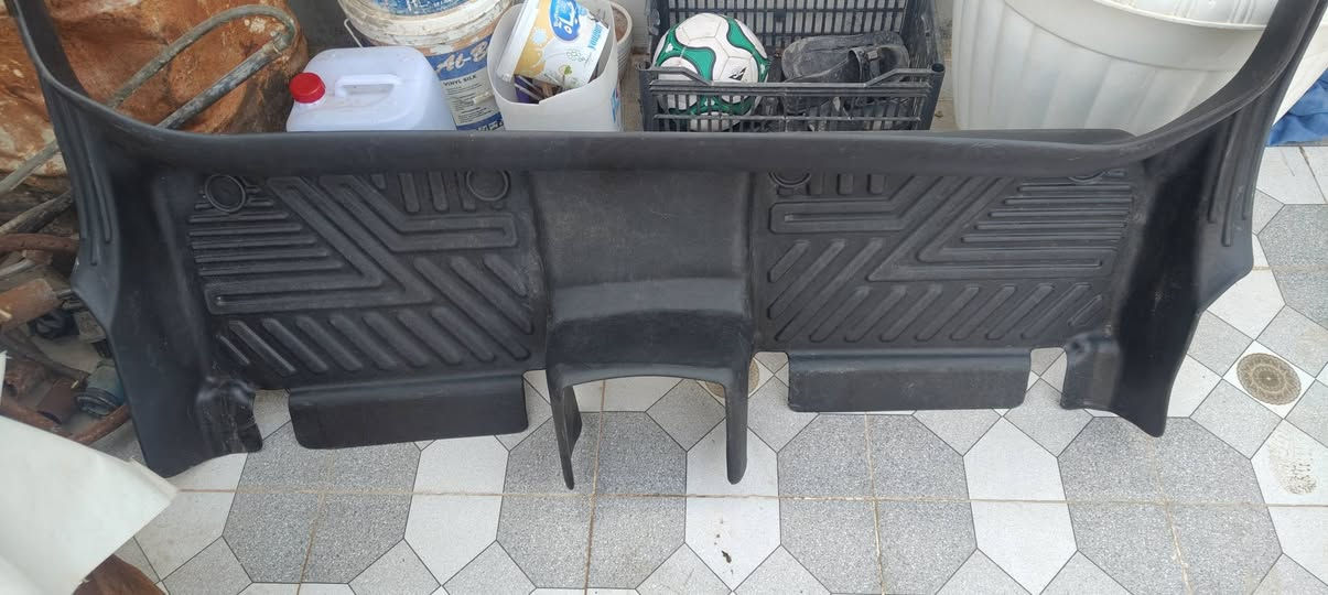 السلام عليكم قاعيات بي واي دي موديل 25 حوضيات سعرهن 60,000 فقط مكانهم ديوانيه جده ***********
