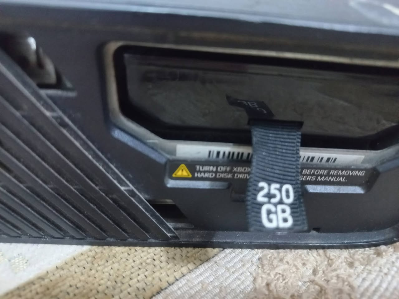 للبيع اكس بوكس 360 ذاكرة 250 گيگا بايت يحتوي على 59 لعبة بضمنها  GTA يحتوي على ملحقات مع 2جوستك بسعر 100


**إذا كنت صاحب هذا الإعلان وتريد حذفه لأي سبب، رجاءا أرسل رسالة إلى الدعم الفني**