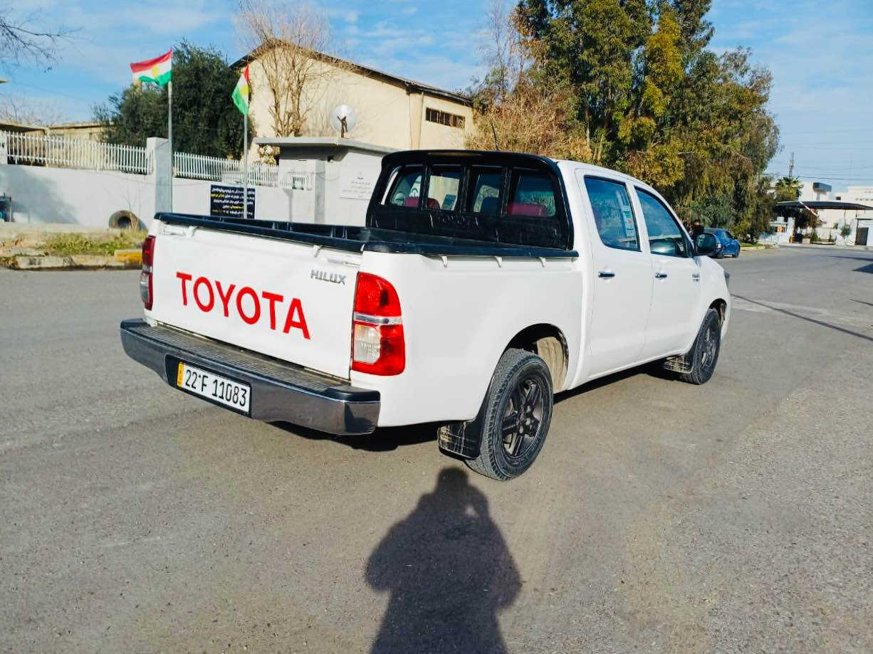 توێتاهایلوکس مرزیە مودیل 2013گێرعادی
جملغ وبونید سبوغ داخلی عزیەتێکی کەم
جوارتایەی نوێیە تەقەورەقەی نیە بێ مسروفە
228هزار رویەگێرومکینەو ئەکسل بێ عیبن 
سەنەوی رەقەم فحسو هەزەی نوێیەبەناوی خومە تحویل وەکالە غرامەی بەشەرتە 
سعری 163 وەرەقە شوێن هەولێر
ژم***********واتسئاب لەسەرە أربيل, العراق
