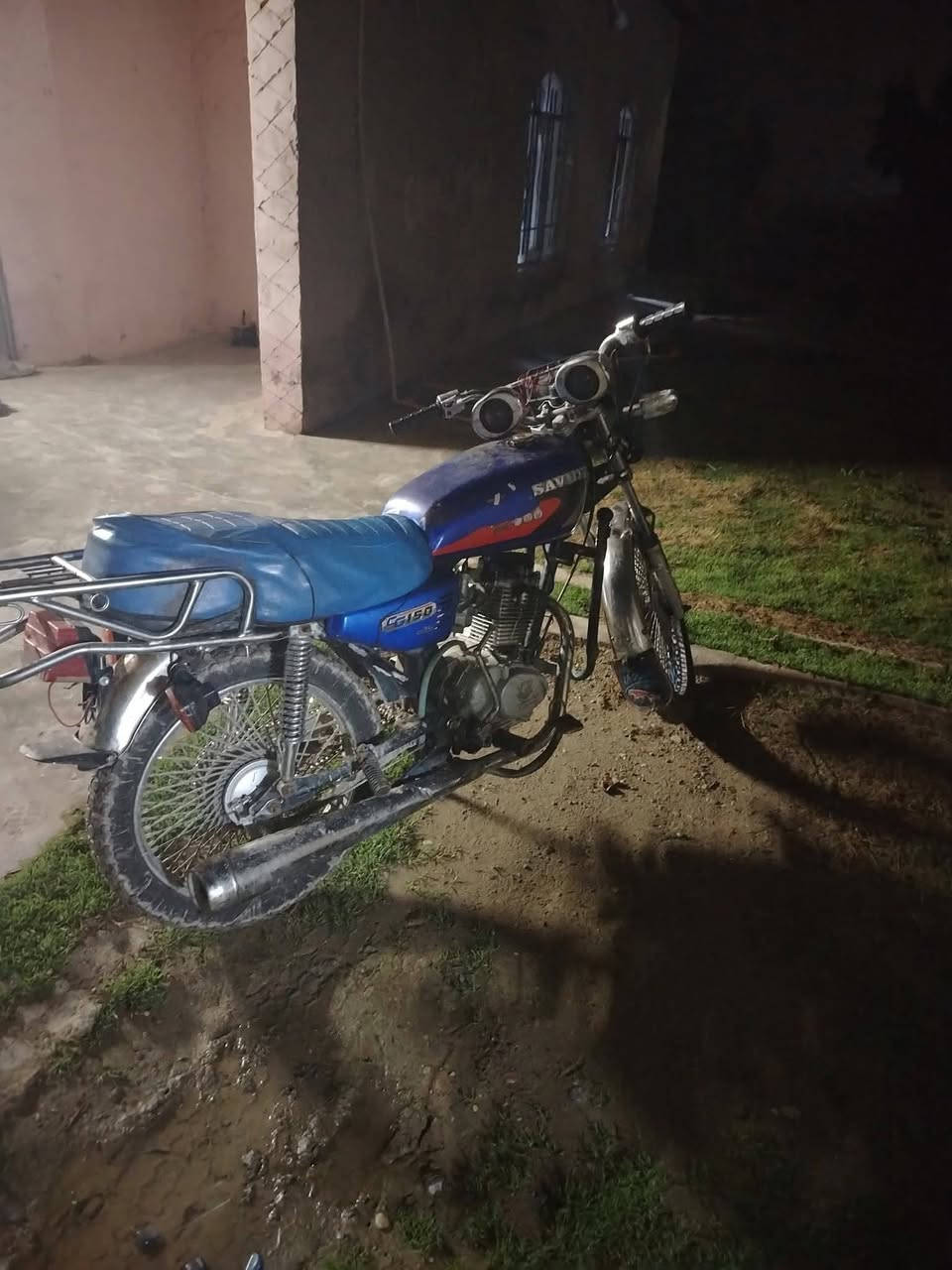 موطور تايكر للبيع موديل 2019 ماناقص شي بس تركب السعر 250 وبيه مجال ***********
