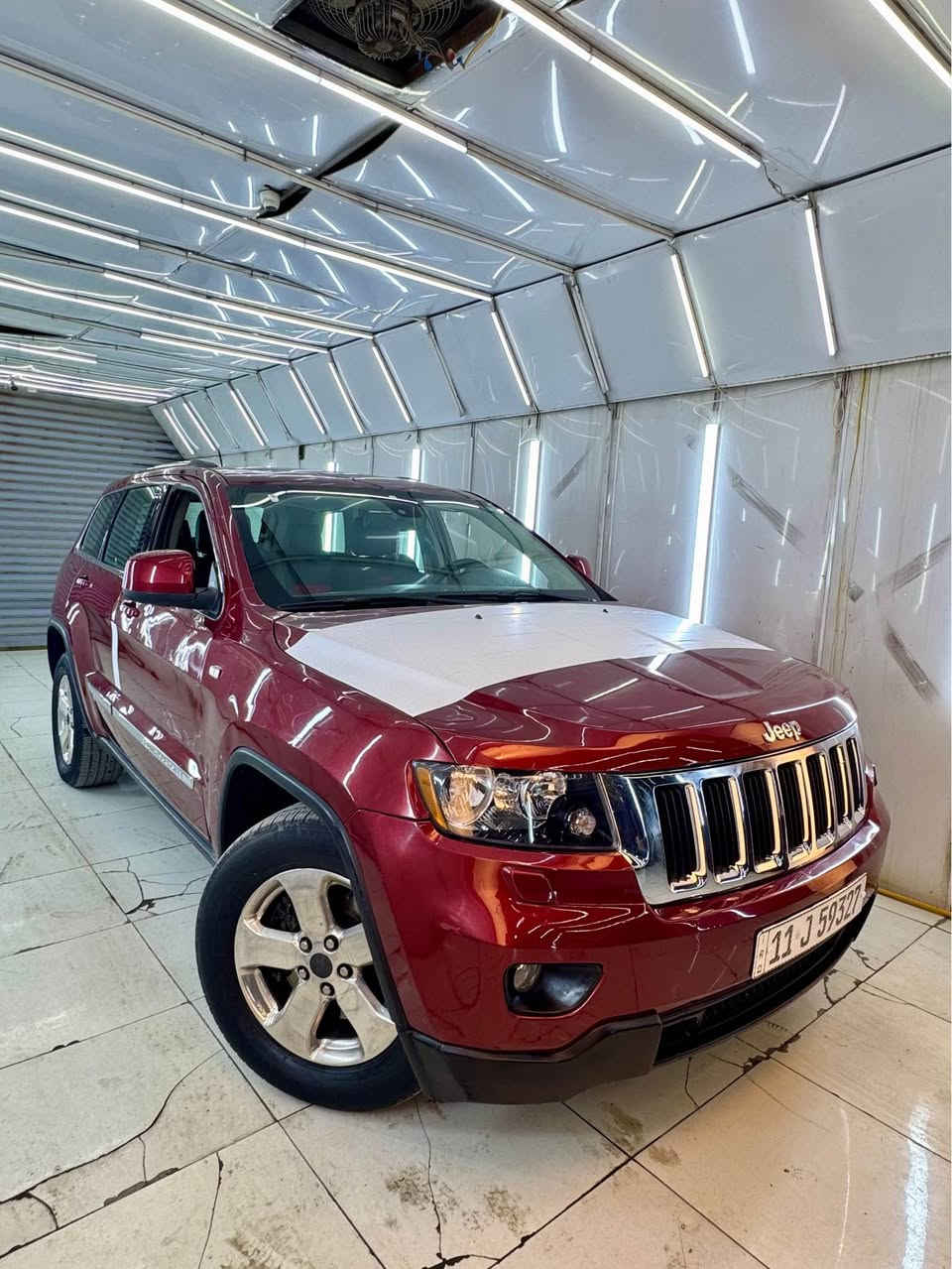 السلام عليكم جيب خليجي موديل 2012 وكالة العرصات محرك 6 سلندر رقم بغداد الدولي بأسمي تحويل ثاني يوم  بيها صبغ الجاملغ والبنيد اثر شخوط ممفتوح برغي بيهم عندي سونار بيها مرفق بالمنشور
فول مواصفات
 فتحة سقف
بصمة ابواب بصمة تشغيل 
تشغيل عن بعد
كشنات جلد وكهرباء 
فورويل
شاشة وكاميرا خلفية
وباقي المواصفات المعروفة السيارة جاهزة مناقصها شي للبيع فقط السعر 158 ورقة بيها مجال بسيط حق الجية للاستفسار *********** مكاني بغداد غير متواجد عالنت الشراي يتصل بغداد, العراق
