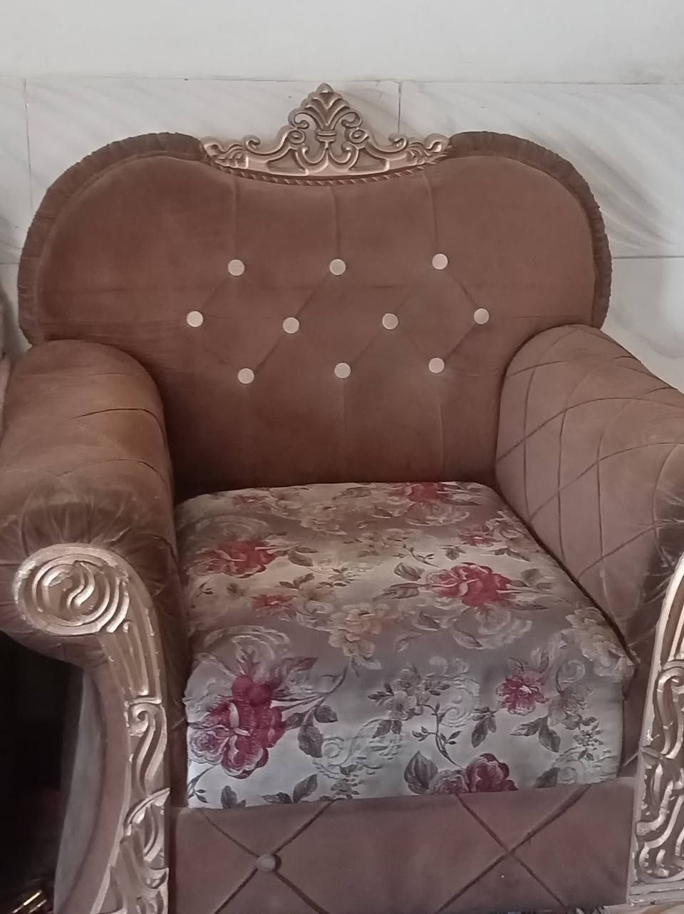 تخم للبيع متوفر واتساب فقط *********** عنوان شعب حي سومر
