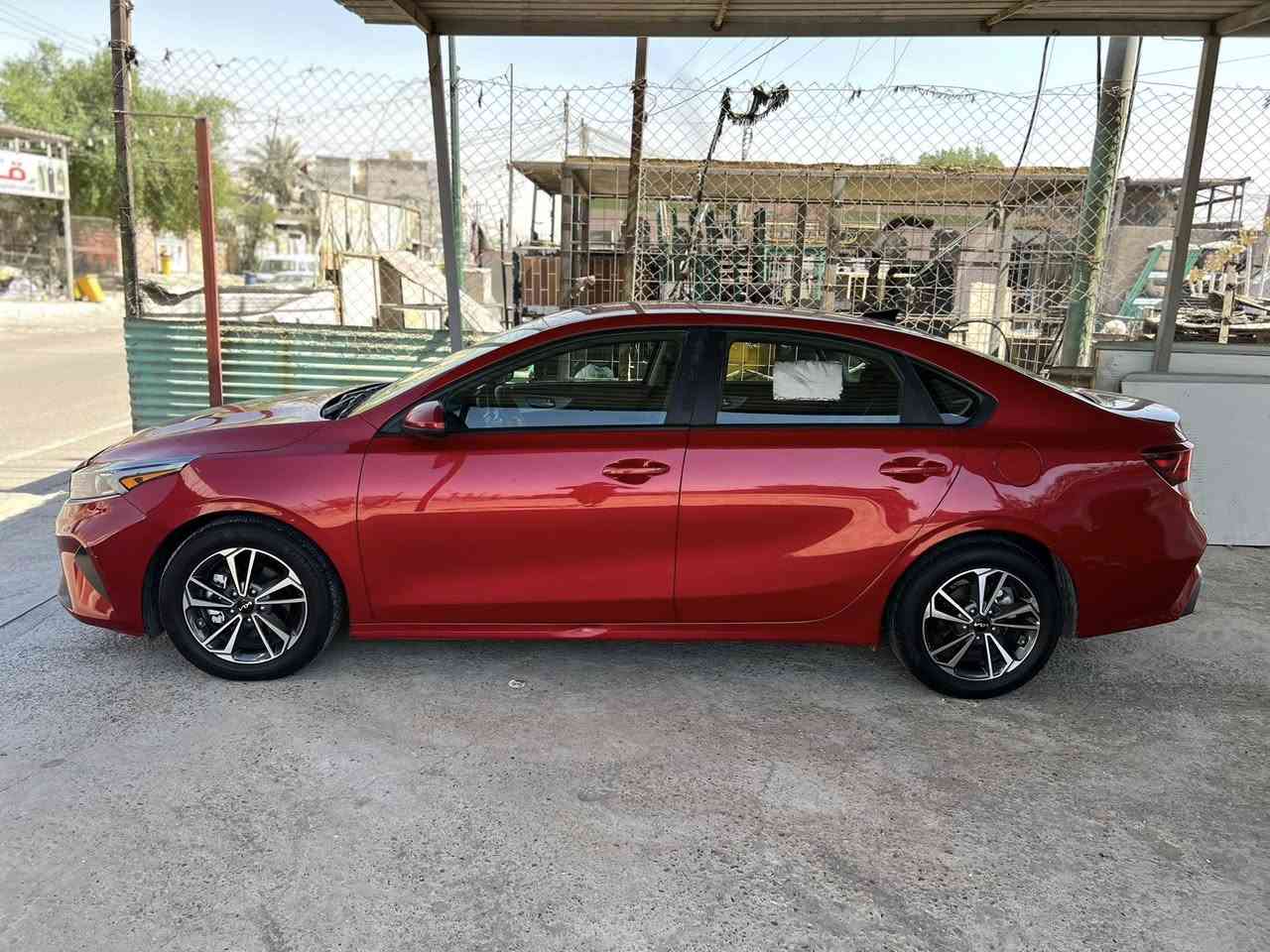 للبيع فورتي. موديل 24 وارد
حادثه موضح بلمنشور فقط خلفي
بجم كبس 
ماشيه. 28 
نص فول السياره 
كير cvt بلاد
 
 السعر 140

االاستفسار اكثر 
‭٠٧٧١ ٢٢٤ ٢٨٤٩‬
