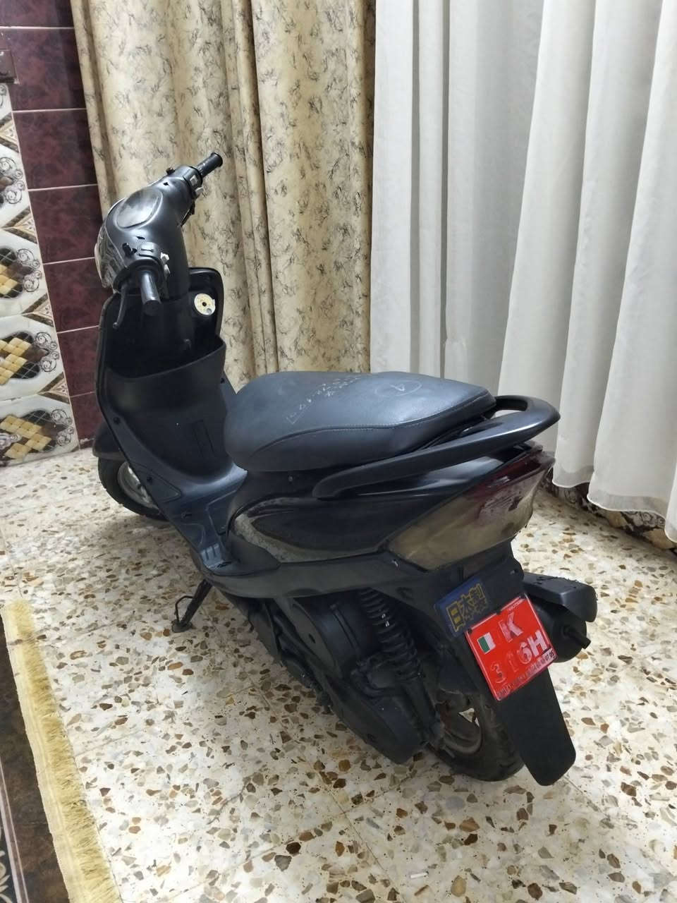 السلام عليكم ماكس منغولي رمبه محرك مكفولات كفرات مختم دراجه بلاديه كهربائيات شغاله السعر 550 وبيها مجال قليل مكاني قضاء الحي شراي اتصل (***********) ما متواجد على النت
