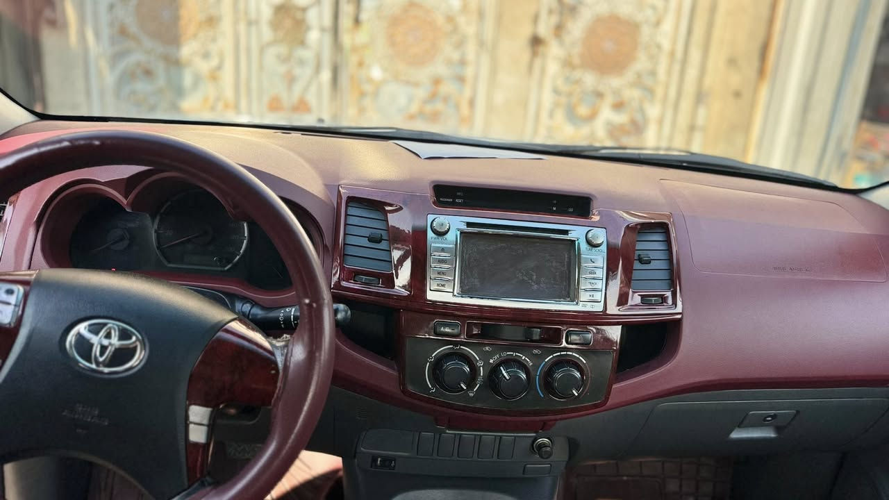 السلام عليكم
بيكم ٢٠١٥  رقم شمالي الجديد
سيارة مكفولة ماعدا شي بسيط موضح بالسونار 
ماشية ١٢١ الف
مكينة ما مفتوحة مكفولة
شاصي ١٩ المرغوب 
سيد نهرو
تخم تاير جديد
سيارة كاملة مكملة مابية اي نقص 
مكانه بغداد شهداء العبيدي 
☎️  ***********
السيارة احلى من الصور 🙏
