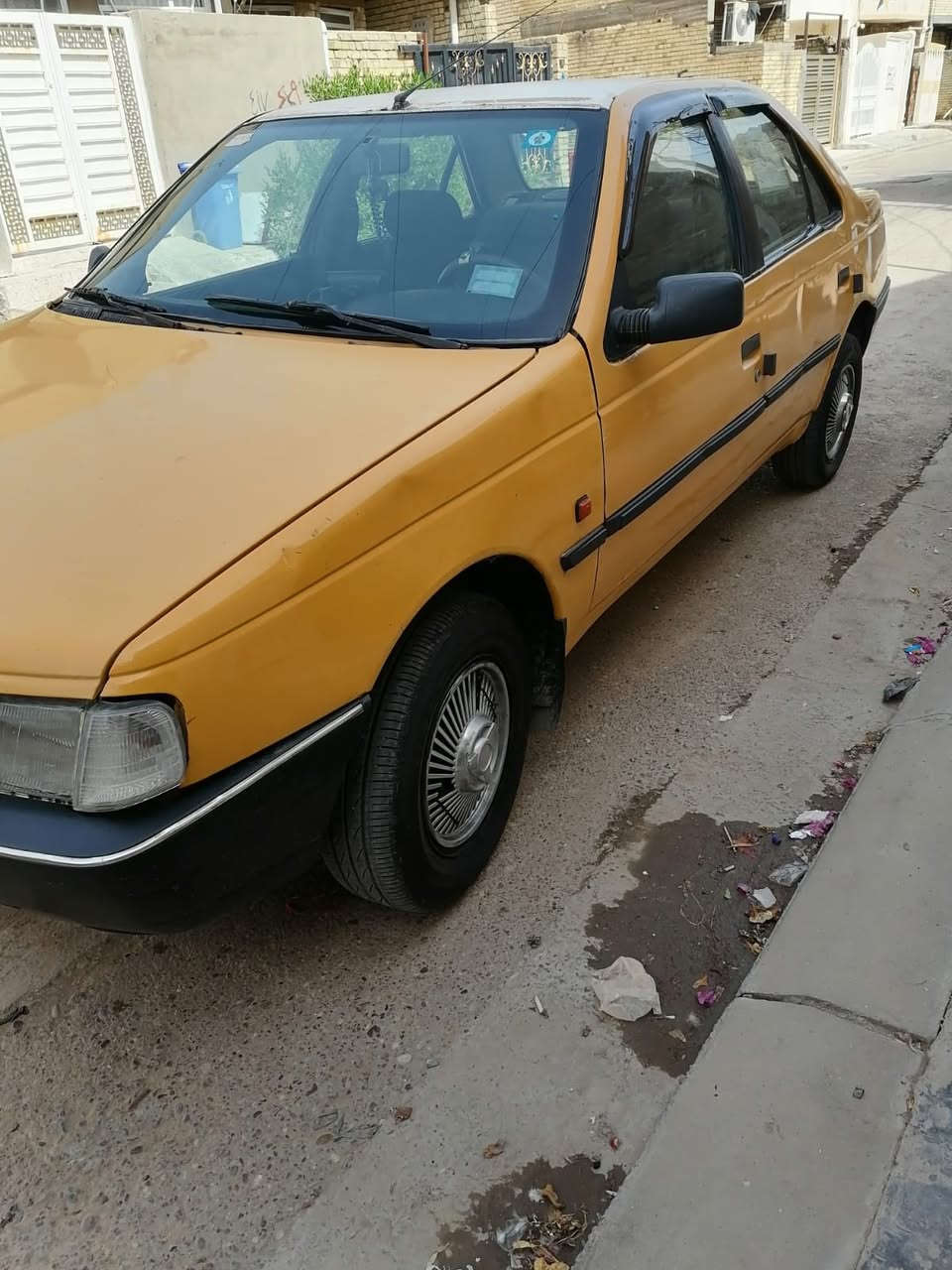 سلام عليكم
بيجو روى سياره موديل 2008سياره خير من الله هزه جديده رقم نكليزي سنويه جديده بسمي الحد 2031سياره كامله تبريد شغال بيه ملاحضات بسيطه مكينه وكير كاملات حماوه ماكو سياره من ايدك للشارع 

سعره 26ورقه وبيه مجال مكان سياره بغداد زعفرانيه 

رقم تليفون ***********بي واتساب

