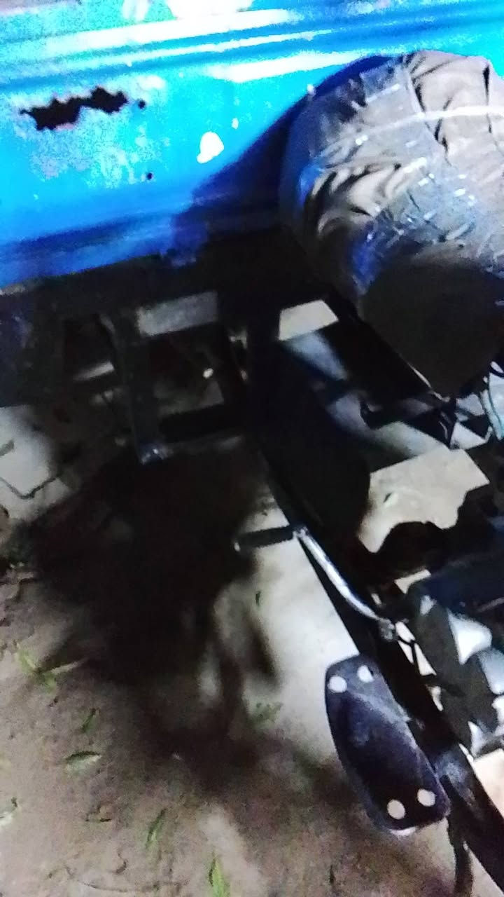 سلام عليكم ستوته للبيع امتيار موديل 13 بيها مكينه جمره اوراق السعر 650 وبيها مجال قليل مكاني بابل شارع 80 
***********
