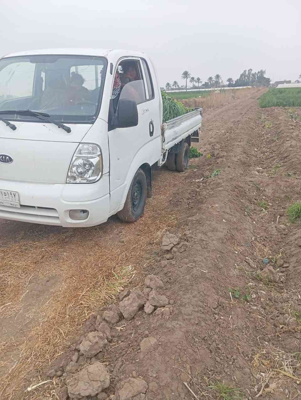 السلام عليكم كيا 12 للبيع سياره مقفوله كفاله عامه المكان بابل ***********
