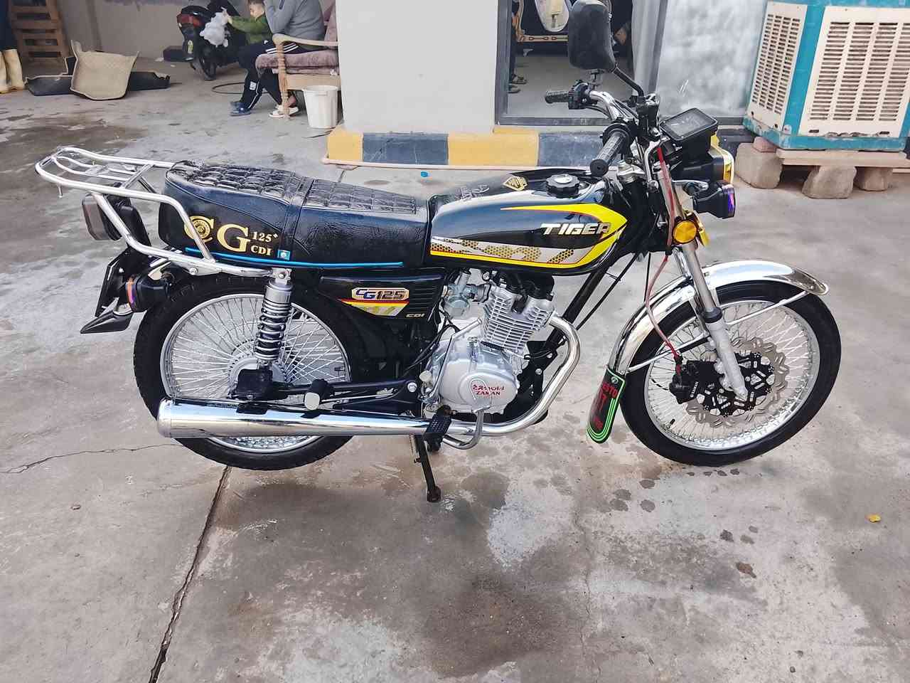 تايگر 4 گير موديل 2025 مستعمل 5 اشهر فقط
ماشي اقل من 6 الاف كيلو بس 🏍️

كلشي بي شغال (شاشة وكهربائيات)

السعر المطلوب 700 الف

التواصل خاص 

او الاتصال على الرقم  ***********
