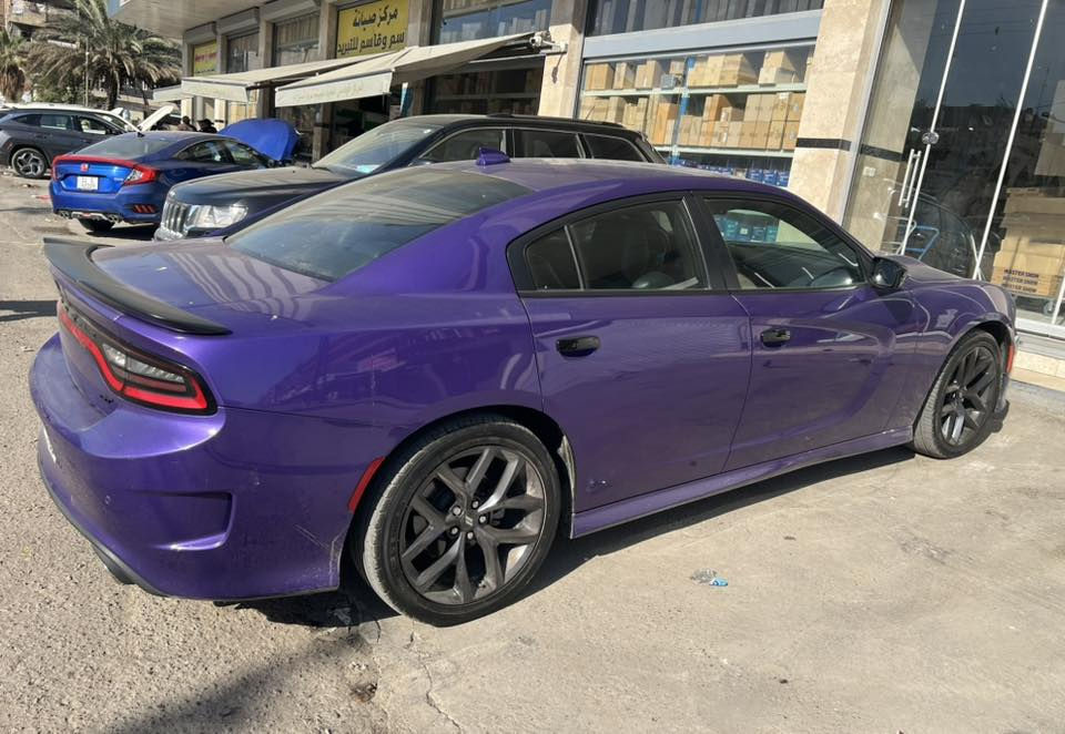 سلام عليكم جارجر 2023 GT
مكينة 3600 ستة سلندر 
لون بنفسجي للبيع فقط 
حادثها دعامية و حافة البنيد عل كد اربع اصابع بدون ايرباك وصور الحادث بلمنشور 
الدعامية مبدلة و بنيد علكد شبر صبغ  و دعامية القديمة موجود 
بصمة. و تشغيل عن بعد  ويل20 
كشنات جلد و كهرباء و خزن و تبرد و تدفئة امامي و خلفي  مري قلاب نقطة عمياء كلاصات حار و بارد  مواصفات GT معروفة السيارة  ماشية 34 الف  السيارة جديدة بمعنى الكلمة على وضع الشركة و احلى من الصور مكفولة من كلشي رقم و هزة و سنوية كلة جديد  السعر 290 وبيها مجال 
مكانها كرادة او شارع فلسطين 
***********
