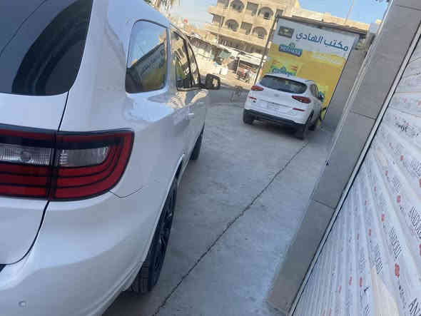 السلام عليكم 
دورنكو  2019 SXT اصل
امريكي 
6 سلندر 3600
بيهة منظومة غاز 60 لتر 
ماشية 140 كيلو متر
بصمة تشغيل عن بعد
وبصمة ابواب
دخول ذكي
شاشة وسط وكامرا خلفية
شاشة اعطال
تبريد مركزي 3 قطع
كشنات قماش
داخل اسود
السايق والعبري كشنات تدفئة
كشنات متصل الوسط مو منفصل  
كشن سايق كهربائي
مرايات هيتر
رادار خلفي  وجانبي اوتو بريك
وتحكمات ستيرن
الوضعيات :
Sport/
Auto/
Eco/ 
ونظام قياس ضغط اطارات العجلة
ويل اسود
حادثهه واضح بالصور
بداية البنيد وشوي من باب السايق كد شبر
مكينة وگير خير من الله
سعرهه اتصل 
***********
مكاني بغداد
