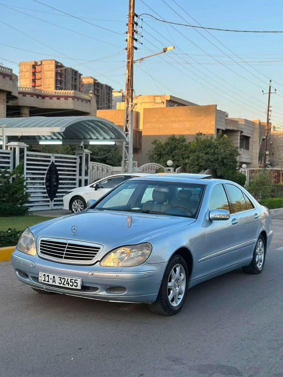 السلام عليكم
للبيع مارسدس 1999 S320
السياره جديده وجاهزه كير مكينه صدر تبريد جاهزه
السياره فووول للاخير 1/1 خنك
بيهه صبغ صفحتين تريد تحسبهه صفحتين تريد حزام بكيفك
بدون دواخل وتكم بدون شواصي ولغود
كله مكفول
رقم بغداد تحويل مباشر
بيهه نقص مسطره مال جوبلسات سعرهه 75 الف وطكه بلدبل الخلفي فقط
السعر 107$ ومجال جدا بسيط 
مكاني بغداد الحريه
***********
