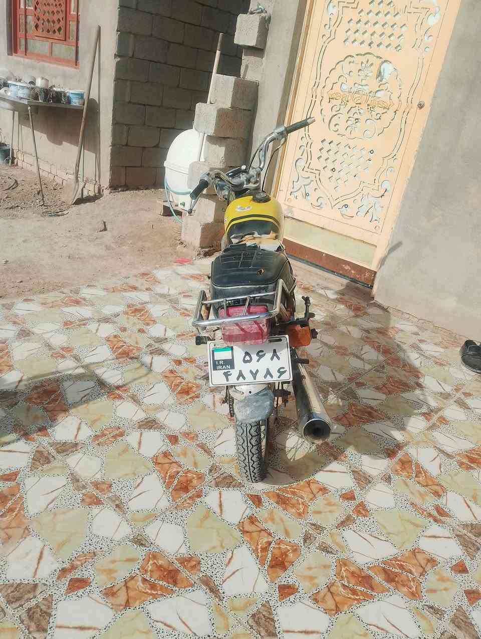 دراجه نامه مديل ٢٠ اوراق اصولي
محرك تعبان مكان ناصريه قرب سجن الصلاح 
كهرباءيات شغاله ***********
