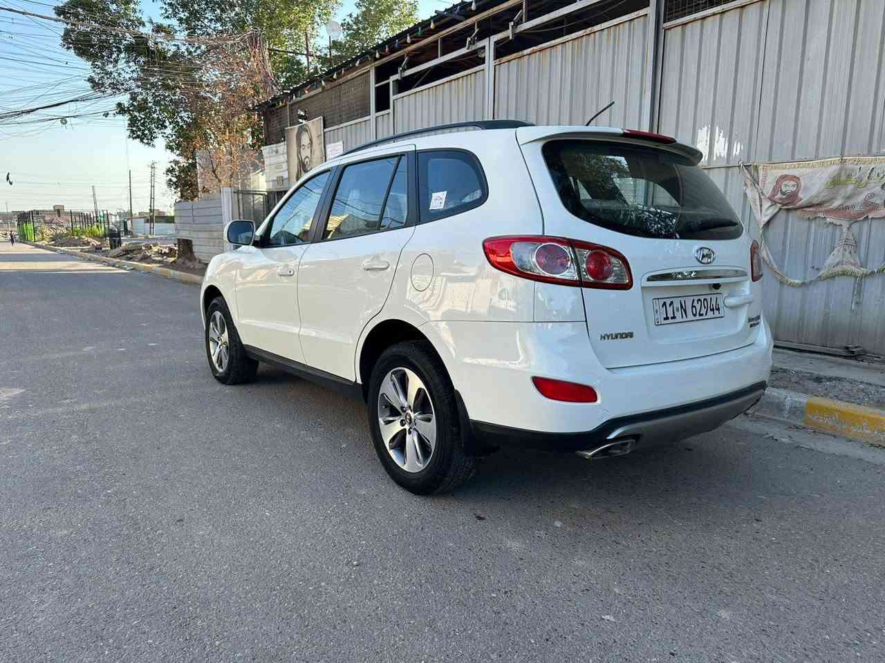 سنتاف2012 بغداد
نص فول ماشيه 87 الف 
كفاله عامه.  كفاله عامه  محرك 6 سلندر 
 رايدهه ب 155
***********مكاني بغداد
