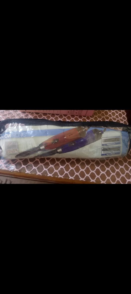 سلام عليكم 

جهاز برم مال شعر جديد مامستعمل كامل 
السعر ٢٠ قفل 
وجهاز شسوار مشط مستخدم قليل 
السعر ١٥ 
عنوان بغداد


**إذا كنت صاحب هذا الإعلان وتريد حذفه لأي سبب، رجاءا أرسل رسالة إلى الدعم الفني**