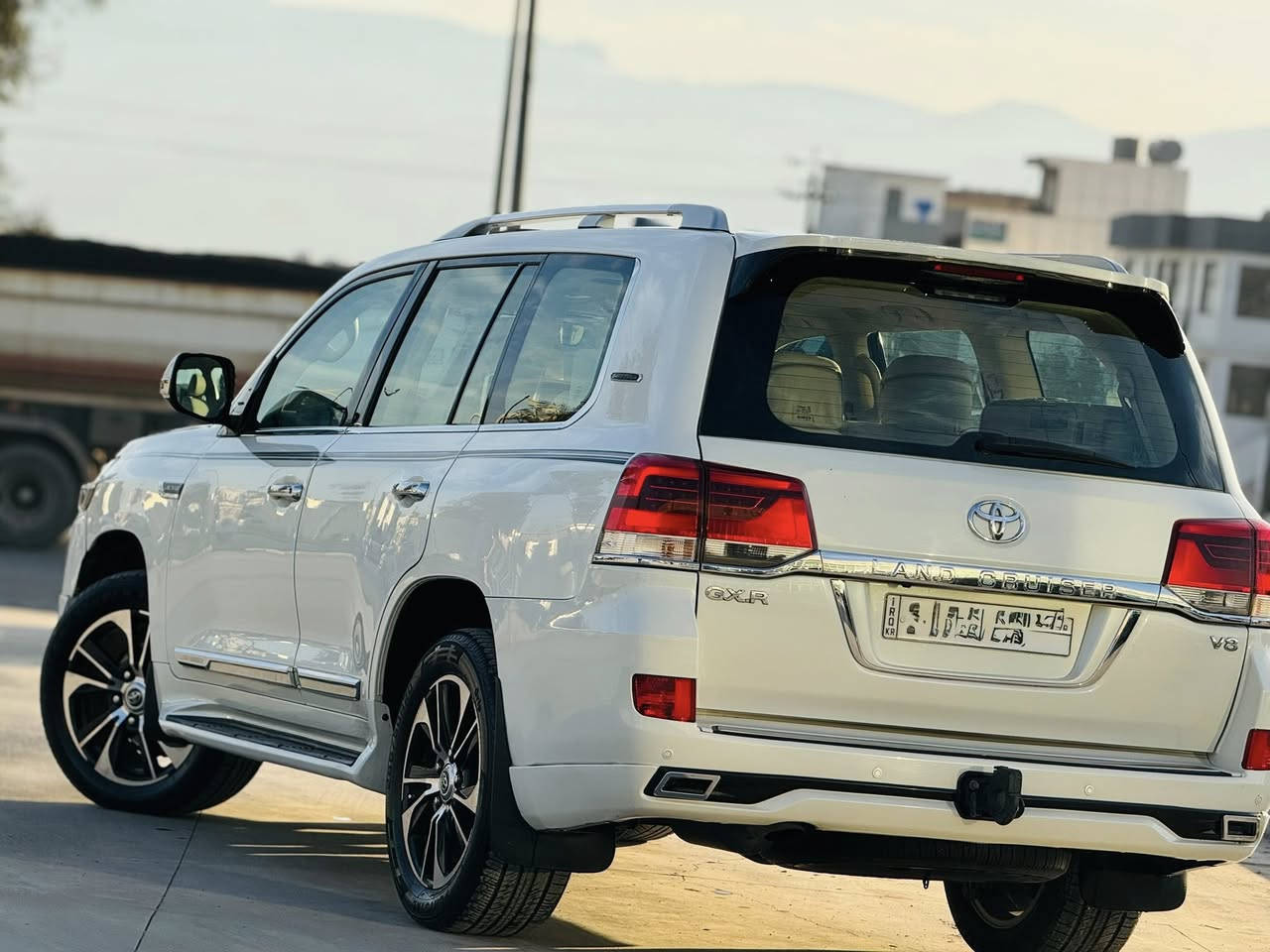 ‎السيارة أحلى من الصور بالحقيقة –
‏‎تويوتا لاند كروزر (2016) مواصفات (gxr)

‏‎♦️تويوتا لاند كروزر موديل (2016)
‏‎مواصفات (VXS) فول مواصفات 
‏‎محرك cc (4600) (V8) فول فول 
                 
‏‎♦️ سيارة قطع اسود صبغ حزام جمالي بدون صقف بدون جملغ خلفي  بدون دواخل فقط قطع اسود 

‏‎♦️سياره داخل بيجي _

‏‎♦️سياره ماشيه (127) الف كيلو حقيقي بشرت 
♦️
‏‎‏‎محرك كير بشرط مامفتوح ♦️
‏‎‏‎سيارة حيل نظيفة كلشي عل بلاد لوك
‏‎‏‎سنوية زنكة كلشي جديد مدفوع لـ2029
‏‎‏‎باسمي السنوية بشرط تحويل و خرامة 
‏‎‏‎سيارة مابيـها دينار مصرف كامل من كل نواحي

‏‎♦️فول فول المواصفات  
‏‎بصمه + الانزلاق +كشن جلد + كوشنات تدفيئه + شاشات ايباد بيلادي +٥ كاميران 
‏‎ثلاجه + زينون+ كوشنات تبريد +الخزينه 
‏‎+هواء مزدوج + نيظام ايكو سبورت +حساسيه الديك المؤخره مرايات 
‏‎+الفتحه + باب الخلفي جگ + وادار امامي
‏‎دبلات كهرباء _ سياره فول موصفات

‏‎♦️نظافه ١٠٠٪؜ كامل سيرڤس بدون نقص و مصرف 

‏‎♦️سياره مال بيت  أي نقص مابيها ٤ إيطارات جديده 

‏‎♦️نفسي يوم / تحويل مباشر حول
‏‎مكان /داخل سليمانيه 
‏‎سعر400 ورقه بي اشوية معاملة 
‏‎رقم/***********
