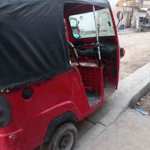 سلام عليكم  تكتك بياجو لبيع مكينه بلاديه تكتك شغاله عوزه قمجي مال بك ول شاير ول بقيه كله  ما متواجد عل نت مكاني بغداد حي اور  *********** سعر ملون وميه بيه مجال
