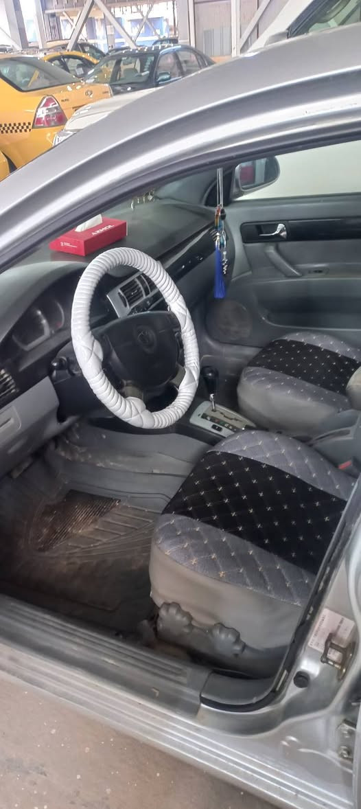 2007 خليجي اوتوماتيك رقم بغداد سنويه جديدة مكفولة من الضربه جاهزه مكاني بل نجف سعره 60 وبيه مجال قليل فتحه تحكم جام كهرباء ***********
