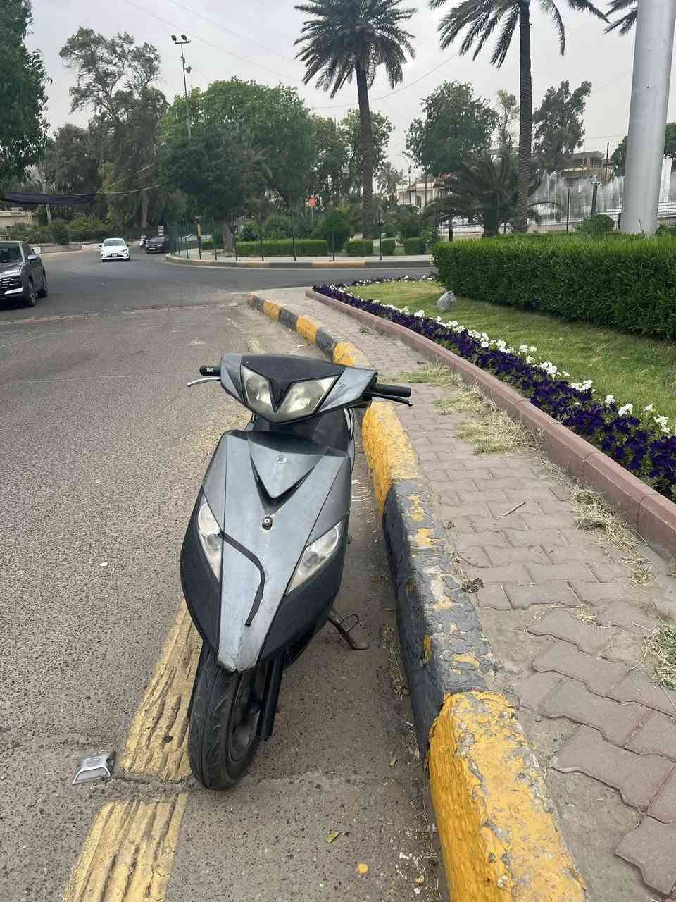 سلام عليكم  عندي هاي الدراجة للبيع   السعر 450 وبيهة مجال  عنوان بغداد الشعلة


**إذا كنت صاحب هذا الإعلان وتريد حذفه لأي سبب، رجاءا أرسل رسالة إلى الدعم الفني**