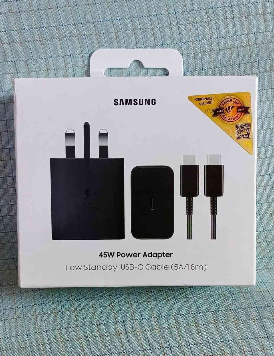 شاحنه سامسونج اصلية مستعمله اقل الشهر شركه عين الفهد
شحن سريع جدا 45 واط تايبسي 
السعر 30 وبيها مجال للطيبين 
هاتف ***********
