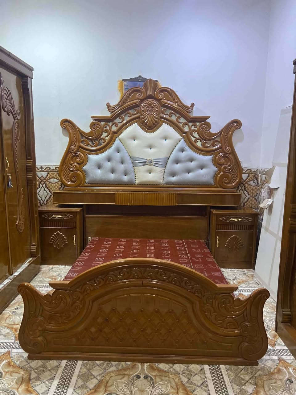 غرفة عراقي ام السته صاج شريطي اخت الجديده 700 وبيها مجال للشراي


**إذا كنت صاحب هذا الإعلان وتريد حذفه لأي سبب، رجاءا أرسل رسالة إلى الدعم الفني**