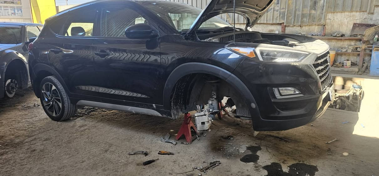 #ميزانيه_وبلنص_كاظم_الحداد *********** ***********  
أعمالنا اليوميه لزبائننا العرض 175 الف مستمر حبايب
 سونالكم عرض صدرب 175يشمل جميع السيارات الكوريه
(النترا فورتي اكسنت سوناتا اوبتما سورنتوا سنتافيا توسان ريو)
العرض هو [تبديل تخم بوش وطوب وشموع ورواط ولاستيك وتجفيت المشط مع الميزانيه والبريس والأدوات كامل 175 الف
العنوان حله شارع ٨٠ مقابل استدارة حي العسكري بادارة #كاظم_الحداد *********** ***********  (وخابر واحجز بسرعه
