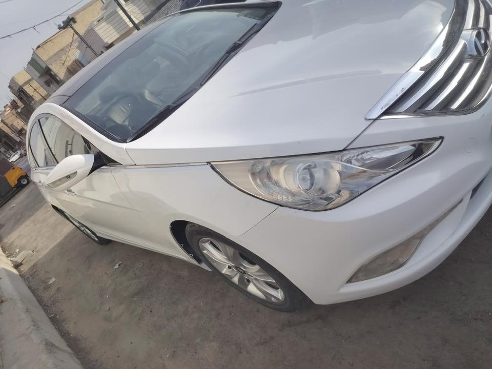 سلام عليكم
سوناته 2012 ادوات ادوات

دخول جديد جاهزه من كل نواحي 

مكينه كيرحداده كفاله تبريد ثلج محرك 2400 بانزين ا
فول موصفات بنرامه كشنات كهرباء سياره جديده 
السعر 55$ 
الرقم ‭0773 344 7344‬
