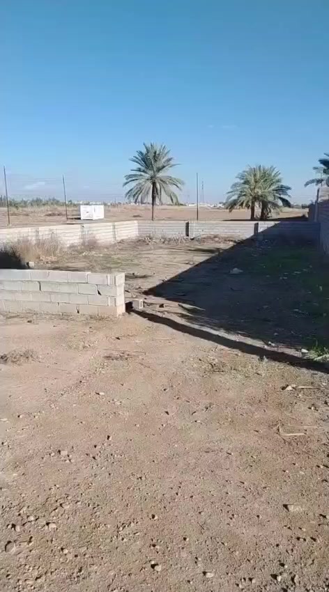 قطعة ارض للبيع 100 م طابو زراعي سند 25 الوجه 6 النزال 17 خدمات كاملة مكاتبة رسمية ويا صاحب السند ووكالة حق تصرف قرب الإمام المحسن التفاصيل خاص او اتصال 
*********** محمد عنكوش
