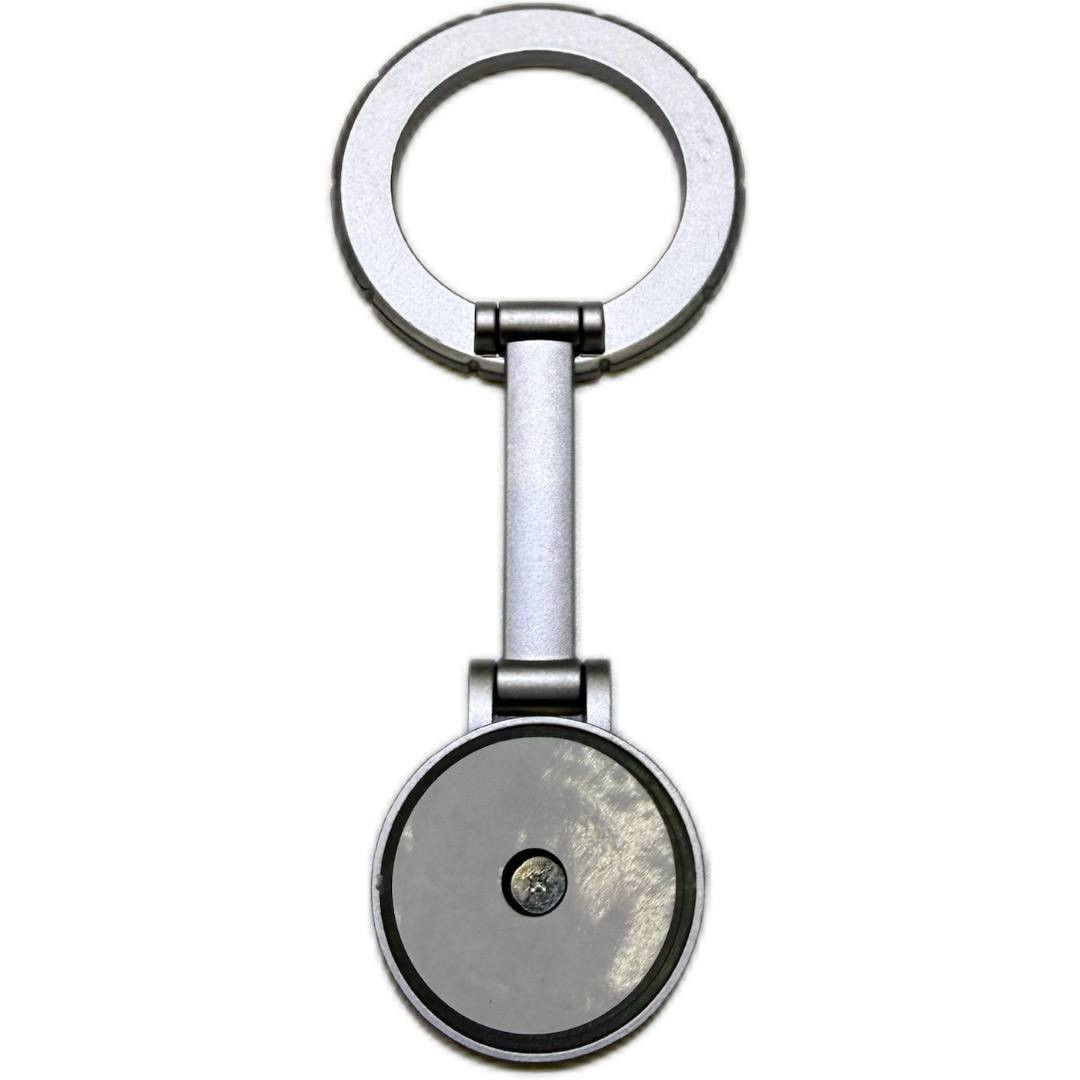 ثبات وأمان لهاتفك على الطبلون
يتميز بدوران كامل 1080 درجة لسهولة التثبيت والاستخدام

يعمل في درجة حرارة من 30 حتى 80 مئوية

يدعم التثبيت المغناطيسي القوي بمصفوفة مغناطيس أصلية للهاتف

متوفر بلون رمادي معدني أو فضي أنيق

مصنوع من خامات عالية الجودة لضمان ثبات وأمان أكبر

سهل التنظيف باستخدام قماش مبلل خفيف أو مناديل رطبة

مصمم ليتناسب مع فتحات تكييف بسمك أقل من 5 ملم

الحل الأمثل لتثبيت هاتفك بأمان وسهولة أثناء القيادة
#للتواصل مراسلة الصفحة
#الجميع


**إذا كنت صاحب هذا الإعلان وتريد حذفه لأي سبب، رجاءا أرسل رسالة إلى الدعم الفني**