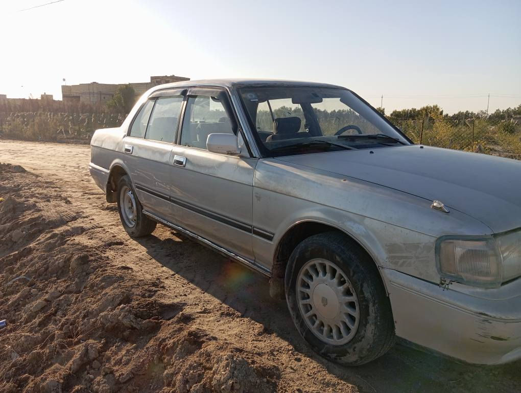 السلام عليكم سيارة ارنب للبيع 
موديل (١٩٩٧)
لون (رصاصي فضي)
ومحرك وكير مكفول ففيتي(٣٠٠٠) مجول
ترايك وين ماتريد
مكفوله من العيب الشرعي 
والضربة القوية 
تبريد وي السويج
حدادية نضيفة 
رقم( انبار١٥) انكليزي مداور ثاني يوم 
مشروع وطني 
سنوية تنتهي بشهر الرابع 
السعر( ٥٥) وبيها مجال
مكاني ذي قار حي الجامعة منطقة الصخين
(***********) ناصرية, ذي قار
