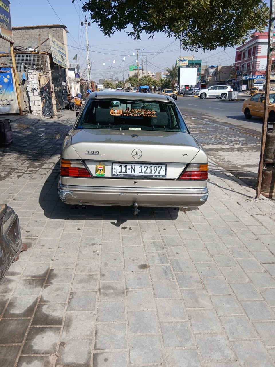 سلام عليكم مارسدس موديل ٩١ دبّ قواعدها سلمية صدرهة نظيف مكينة ٣٠٠٠ جام كهرباء فتحة بليرامة أريل كهرباء تخم تاير الجديد موقع السيارة بغداد البنوك سعر ٦٣ بيهة مجال حك الجية اي ستفسار تواصل على هاذة الرقم  (  ***********  )$$$$
