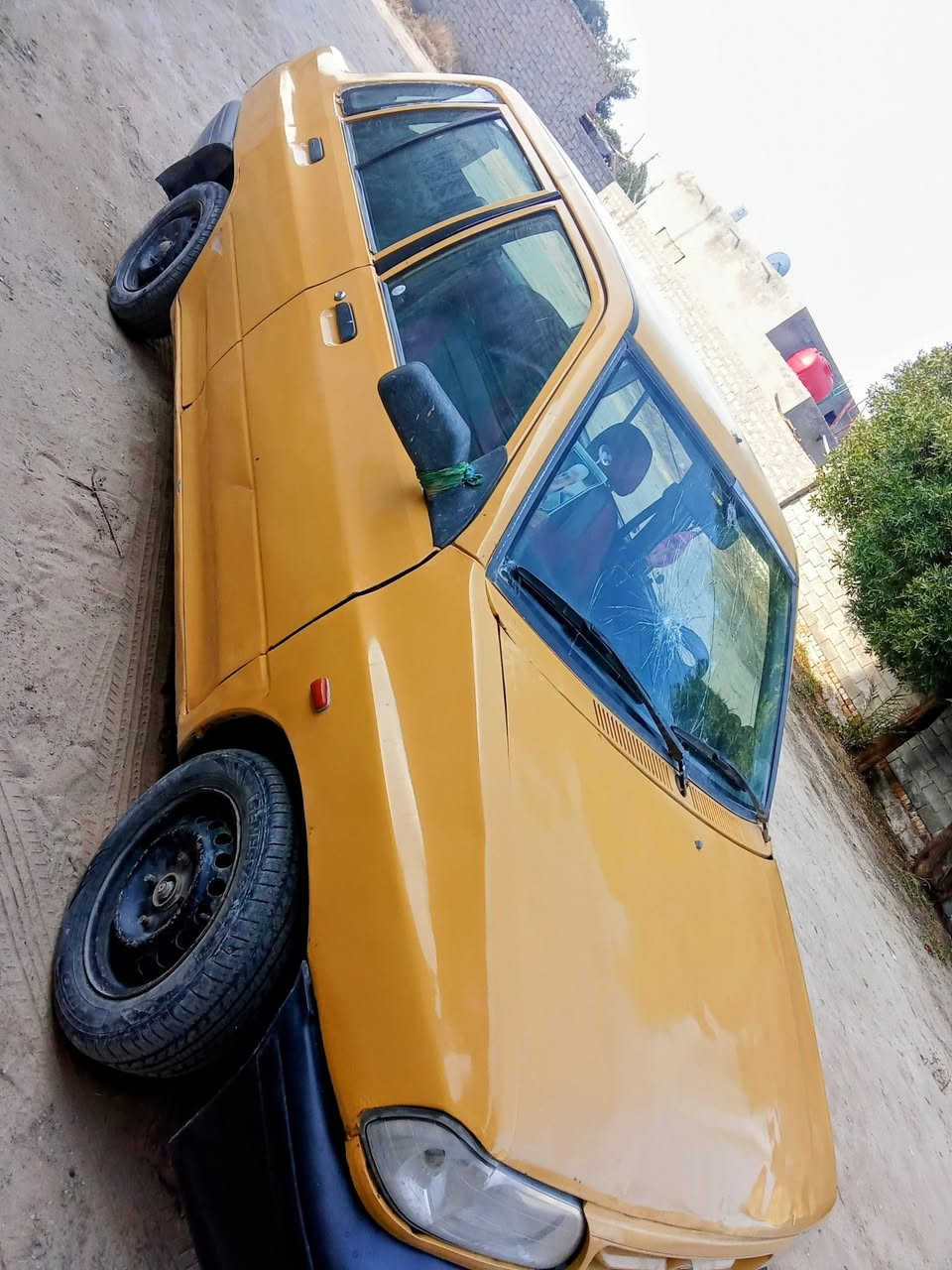 السلام عليكم ……
#ســايبه للبيـع #مكـان الديوانيه #قضاء البدير
سـنويه صـاقطه 
تحويل السنويه ثاني يوم اتكفل من سرقه وعشائرين 
هيئه غرامات علئ لمشتري 325 
مابيه اي نقص سياره جاهزه نقره سويج تشتـغل
#السعـر $19 وبـيه مجال #الرقم ‏‪0786 618 9392‬‏
