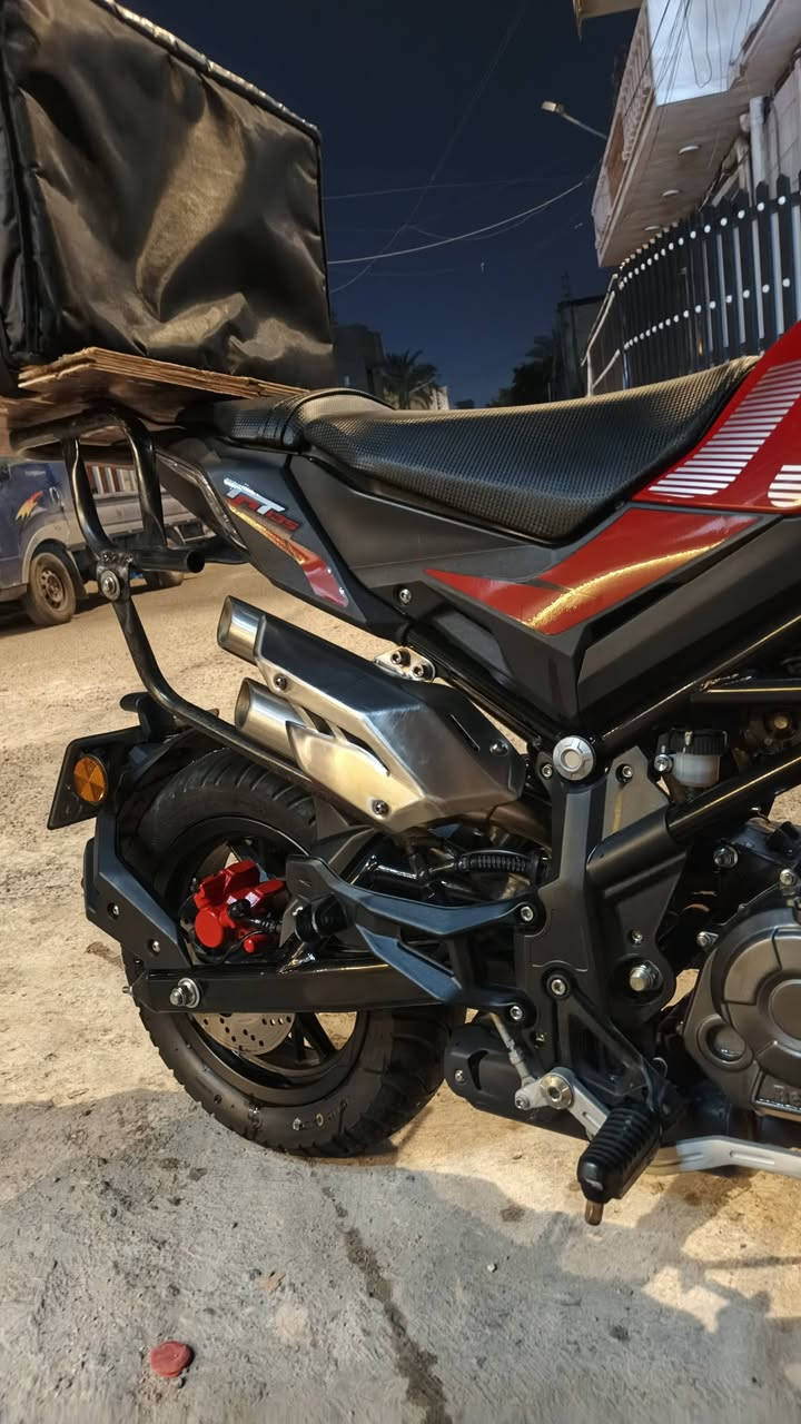 بنلي 135 TNT موديل 25 طالعه من الشركة
ماشيه 7 الاف
اي نقص مابيها الدراجة على ايدي برغي مامفتوح بيها من طلعت من الشركه (نقص فقط جاملغ امامي) 

الرقم بصرة التحويل بغداد البيع شرط التحويل مباشرةً

مكاني بغداد تقاطع درويش رقمي ***********

السعر/2و600 
متواجد خاص
